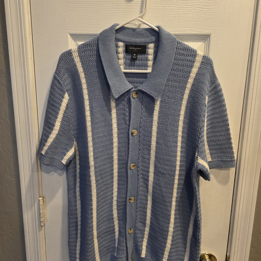 Banana Republic Light Blue and Cream Knit Cardigan